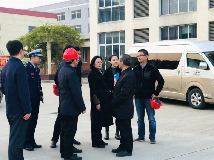 2019年11月27日泰興市委書(shū)記劉志明一行來(lái)我司調(diào)研(圖1) 2019年11月27日泰興市委書(shū)記劉志明一行來(lái)我司調(diào)研(圖1)